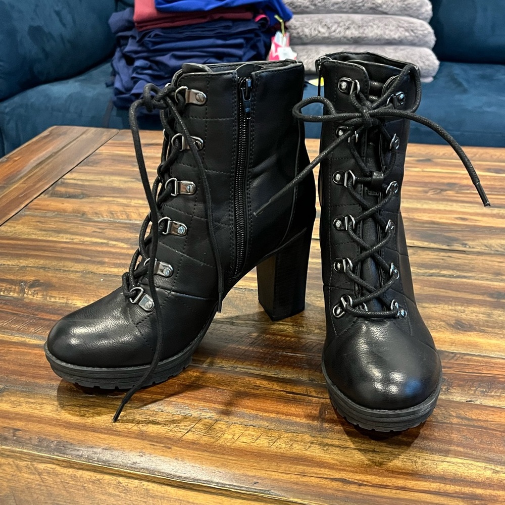 GG by Guess boots